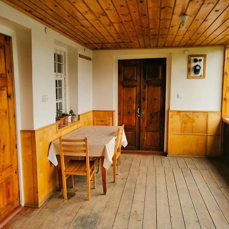 Guesthouse Sagrila Omalo Eksteriør bilde